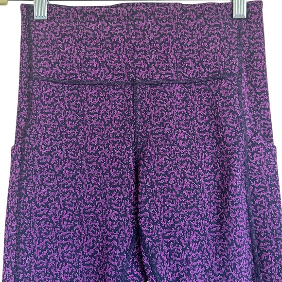 ATHLETA ULTIMATE STASH POCKET 7/8TH LEGGINGS STATIC BLACK AND FUCHSIA SIZE SMALL - Picture 4 of 14